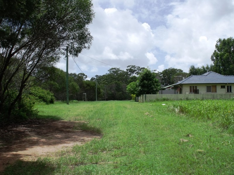 13 Medika Dr, Russell Island QLD 4184