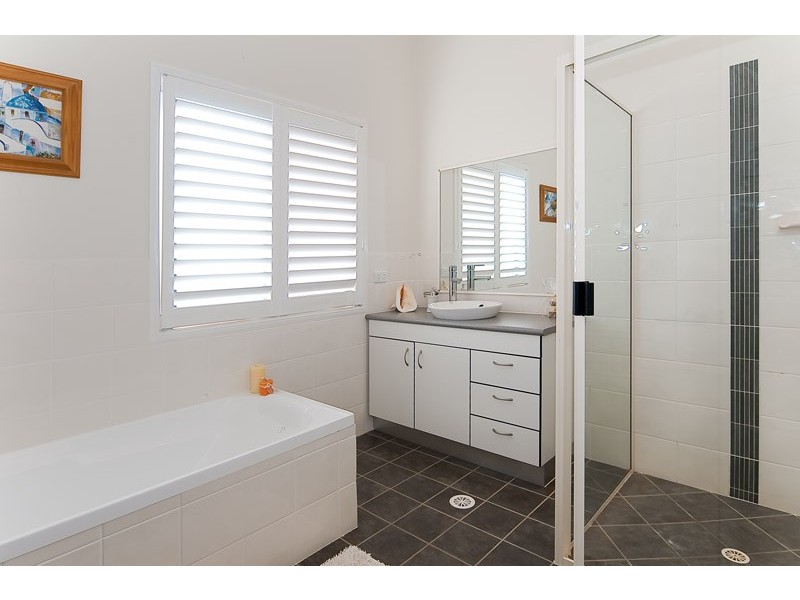 91 Highland Ridge Rd, Russell Island QLD 4184