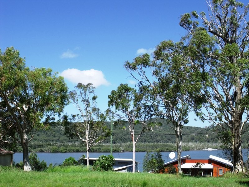 9 Double Island Outlook, Russell Island QLD 4184