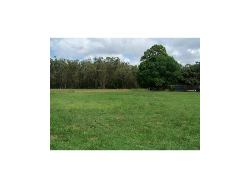 6 Mango Cres, Macleay Island QLD 4184