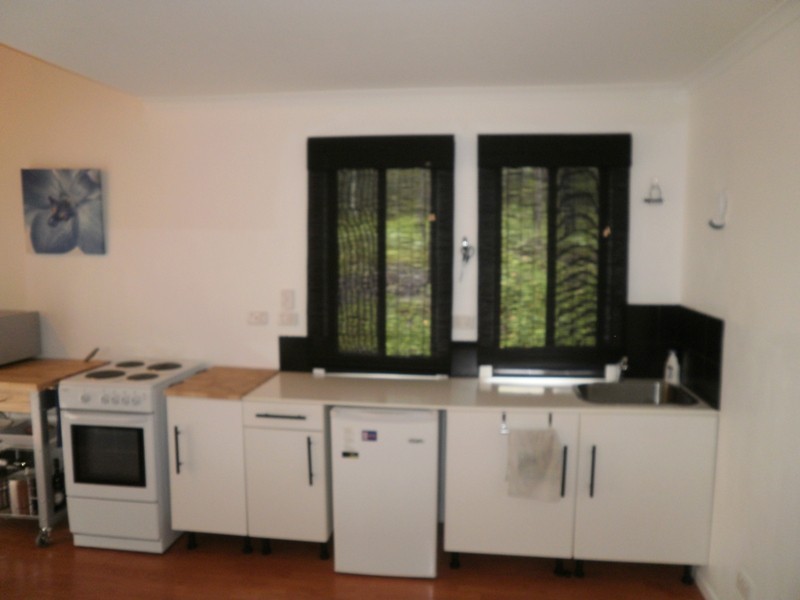 6 Sunhaven Rd, Russell Island QLD 4184