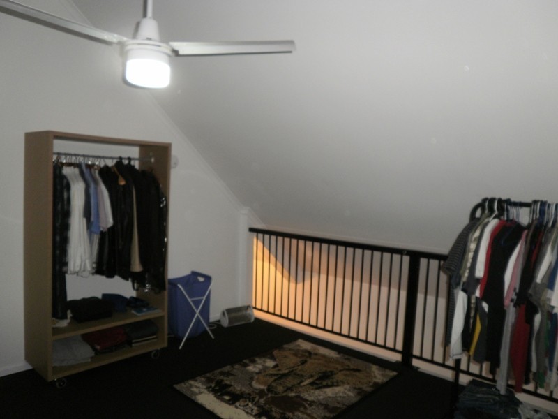 6 Sunhaven Rd, Russell Island QLD 4184