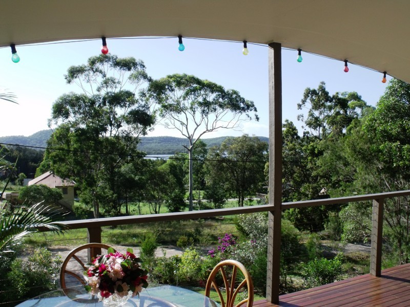 14 Seaview St, Russell Island QLD 4184