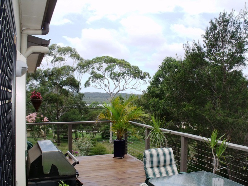 14 Seaview St, Russell Island QLD 4184