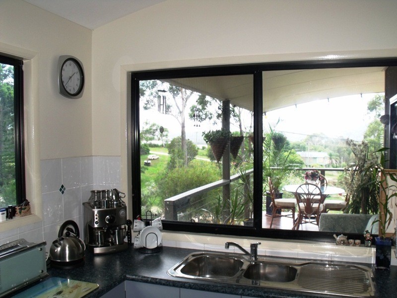 14 Seaview St, Russell Island QLD 4184