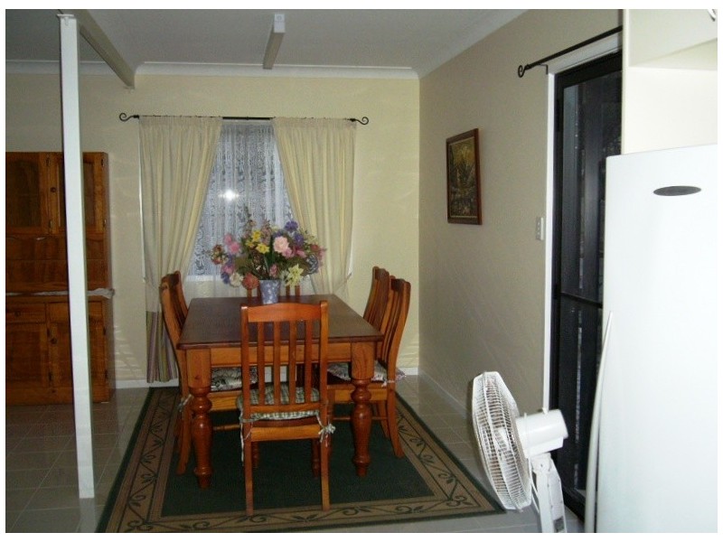 14 Seaview St, Russell Island QLD 4184