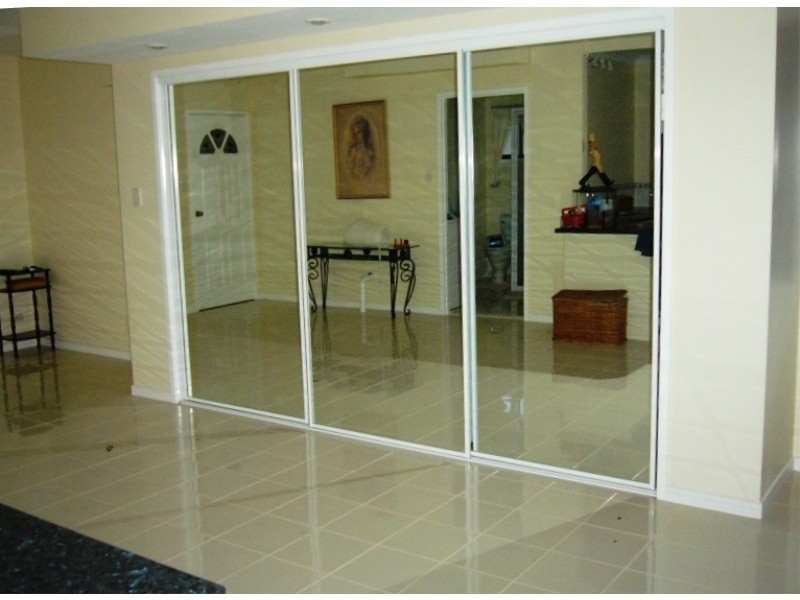 14 Seaview St, Russell Island QLD 4184