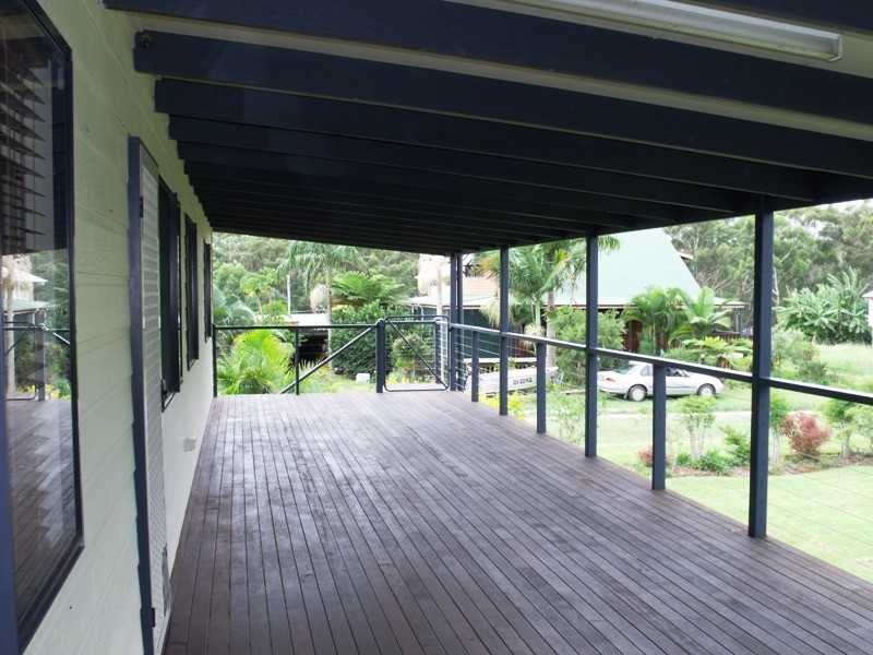 24 Banksia St, Russell Island QLD 4184