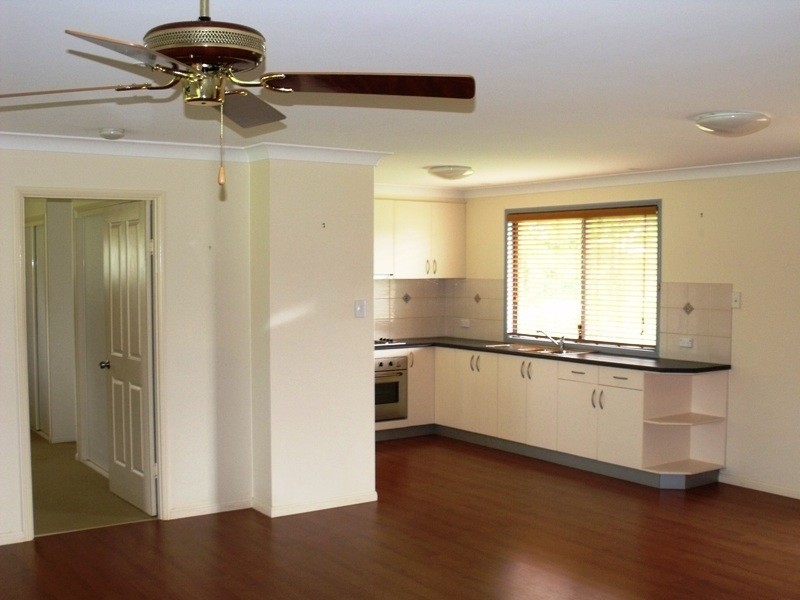 24 Banksia St, Russell Island QLD 4184
