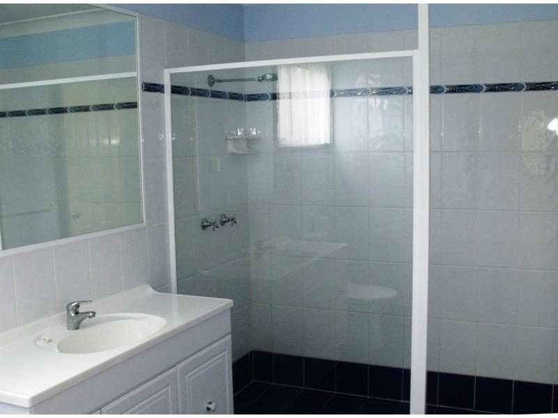 24 Banksia St, Russell Island QLD 4184