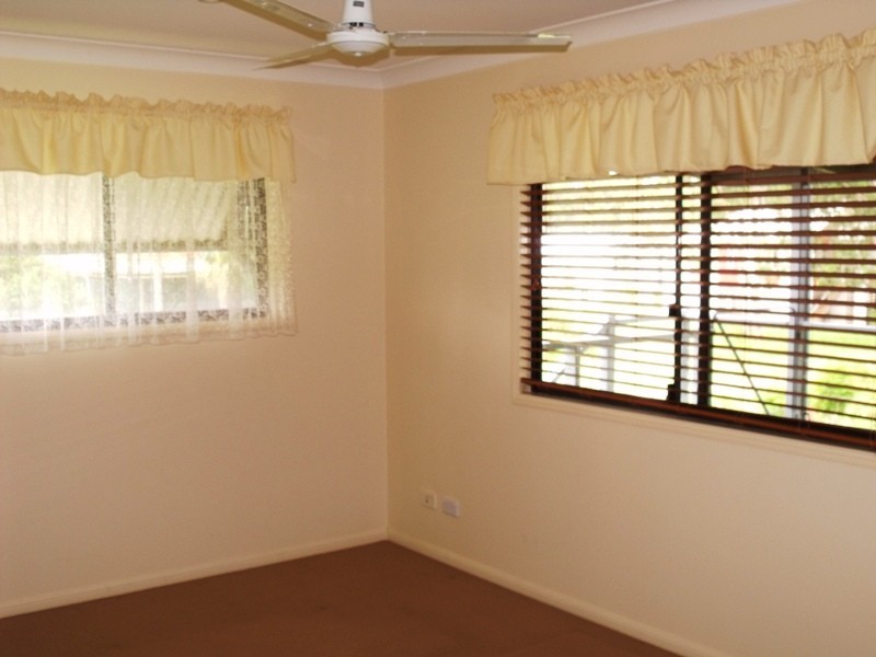 24 Banksia St, Russell Island QLD 4184