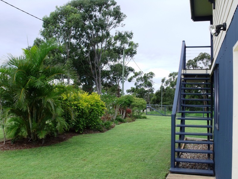 24 Banksia St, Russell Island QLD 4184