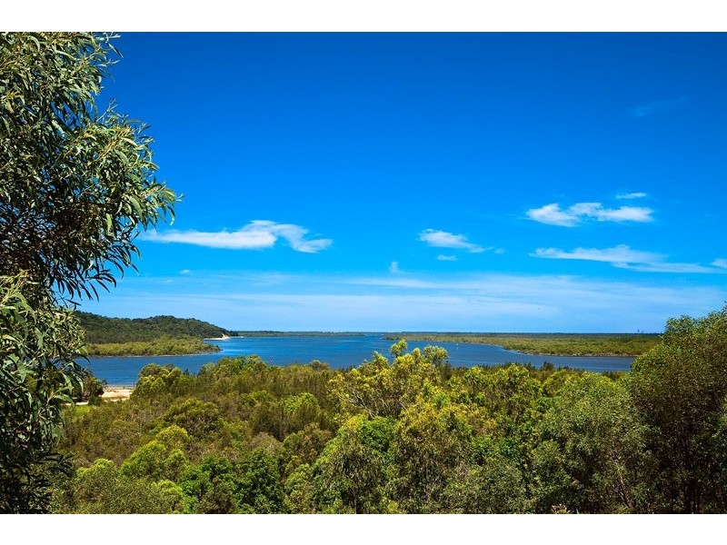 36 Crescent Dr, Russell Island QLD 4184