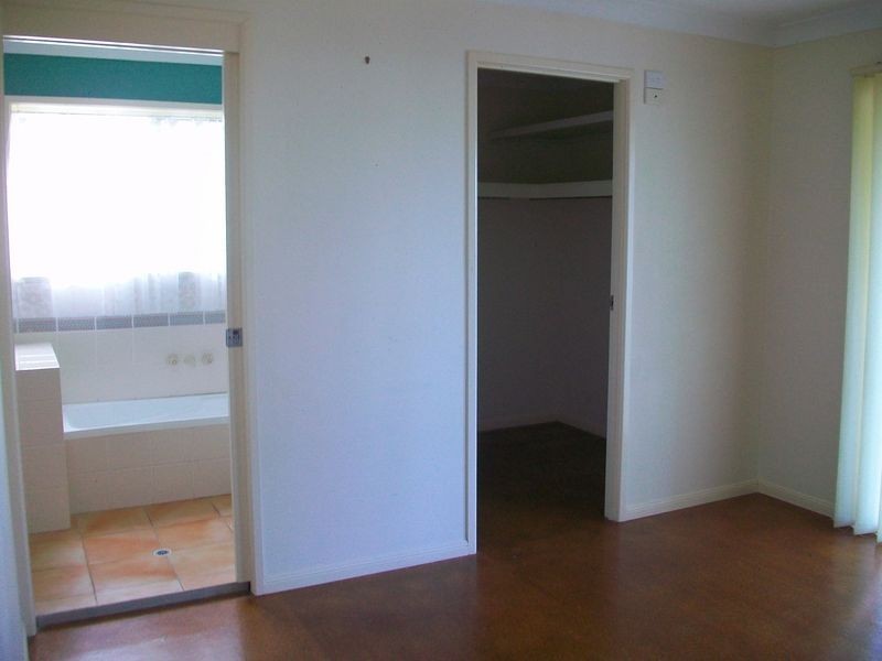 38 Bay Drive, Russell Island QLD 4184