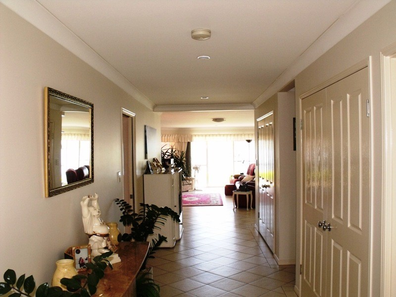 86 Canaipa Point Dr, Russell Island QLD 4184