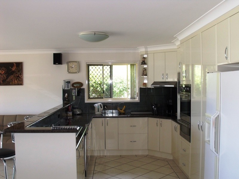 86 Canaipa Point Dr, Russell Island QLD 4184