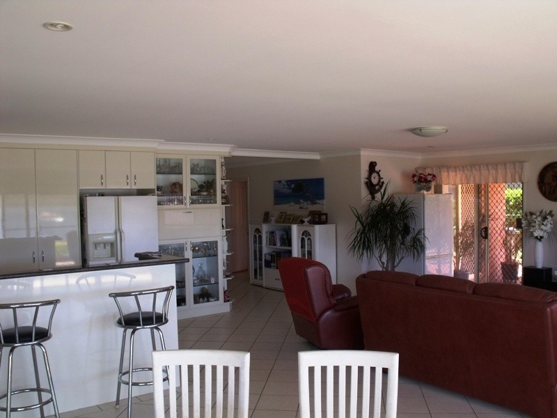 86 Canaipa Point Dr, Russell Island QLD 4184