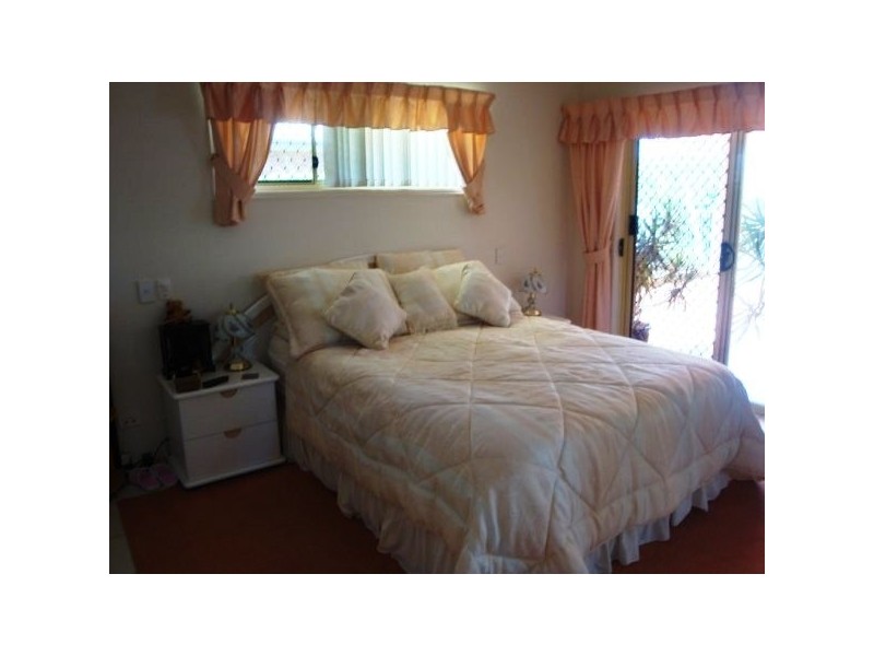 86 Canaipa Point Dr, Russell Island QLD 4184