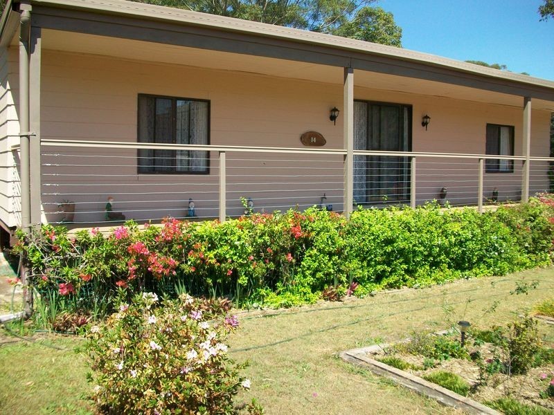 14 Taylor St, Russell Island QLD 4184