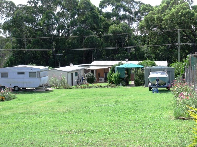 22 Kings Road, Russell Island QLD 4184