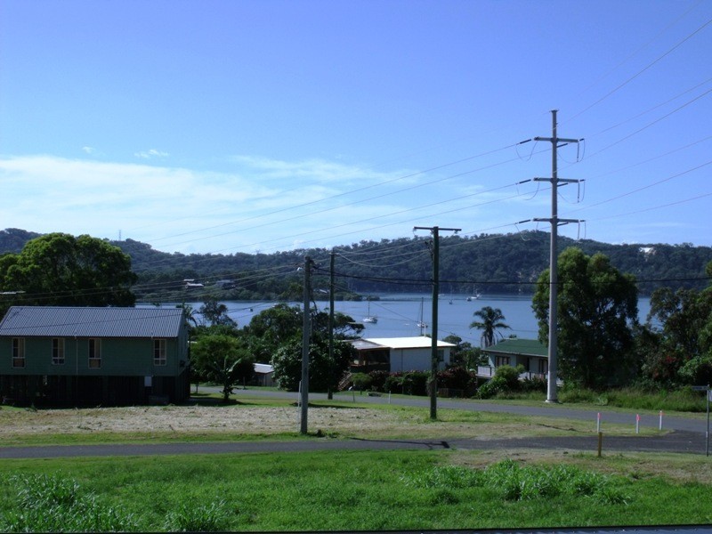 31 Canaipa Point Dr, Russell Island QLD 4184