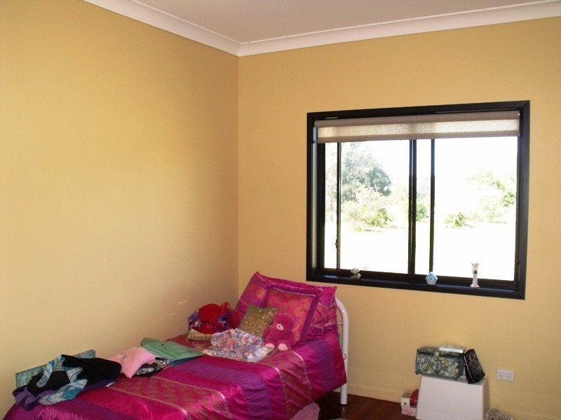 31 Canaipa Point Dr, Russell Island QLD 4184