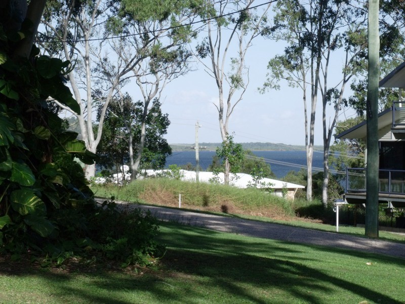 53 Cassandra Av, Russell Island QLD 4184