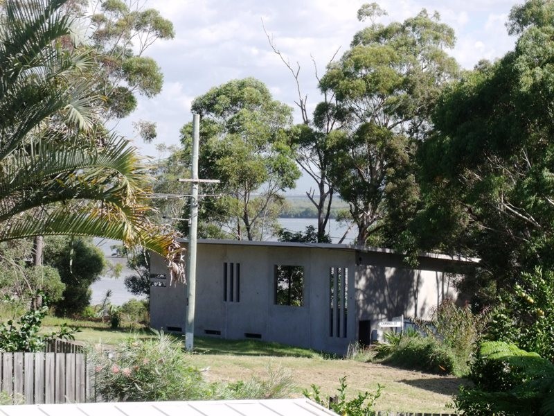 18 Panorama Avenue, Russell Island QLD 4184