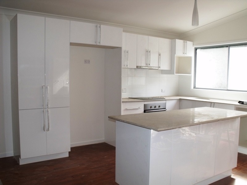 19 Sapphire St, Russell Island QLD 4184
