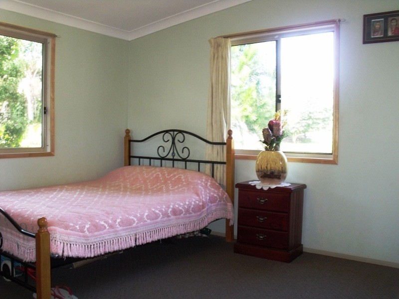 9 Reading St, Russell Island QLD 4184