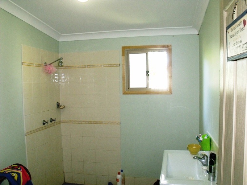 9 Reading St, Russell Island QLD 4184