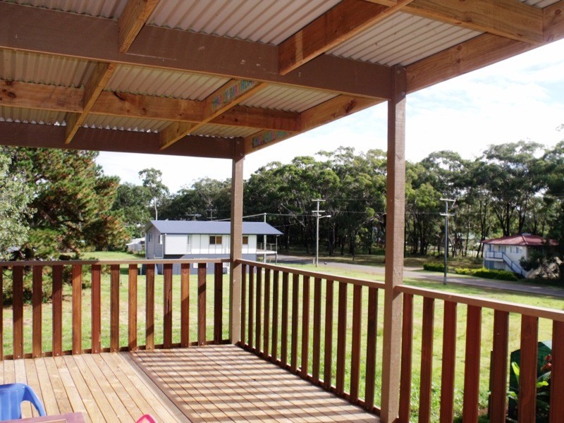 9 Reading St, Russell Island QLD 4184