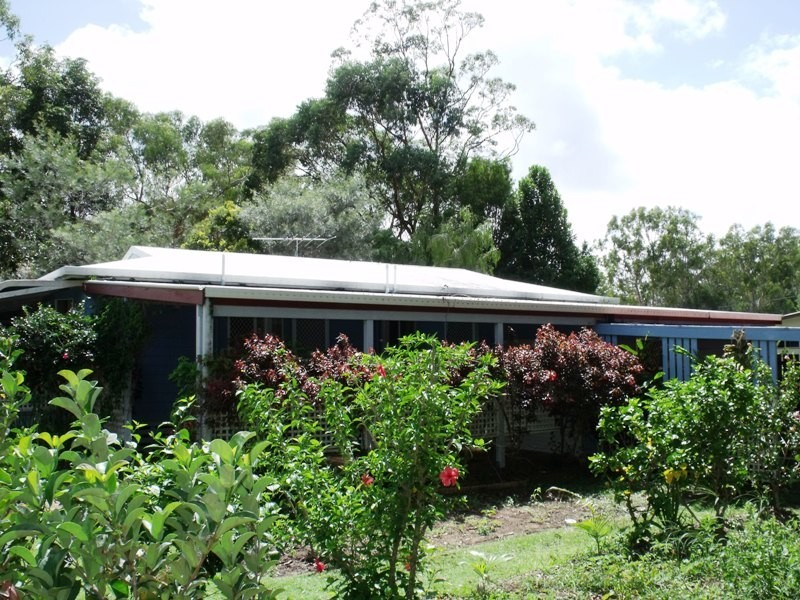 201-203 Centre Rd, Russell Island QLD 4184
