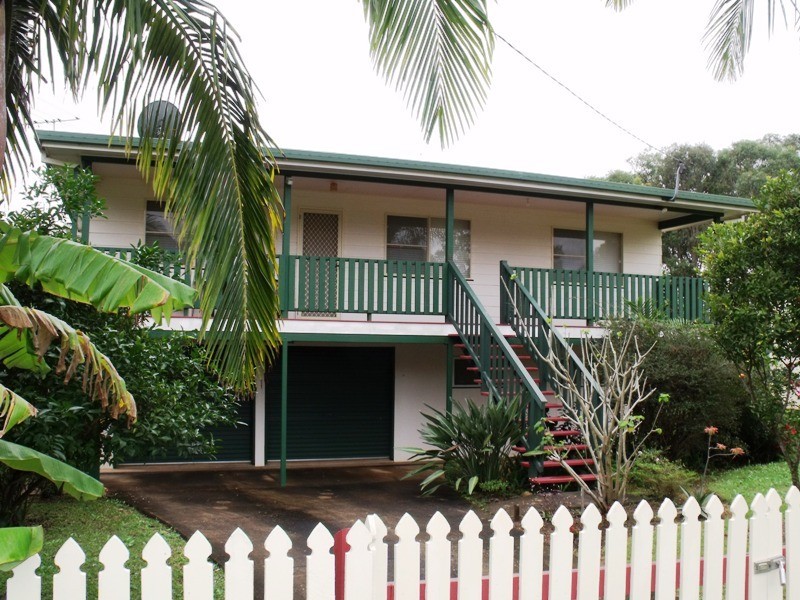 15 Reading St, Russell Island QLD 4184