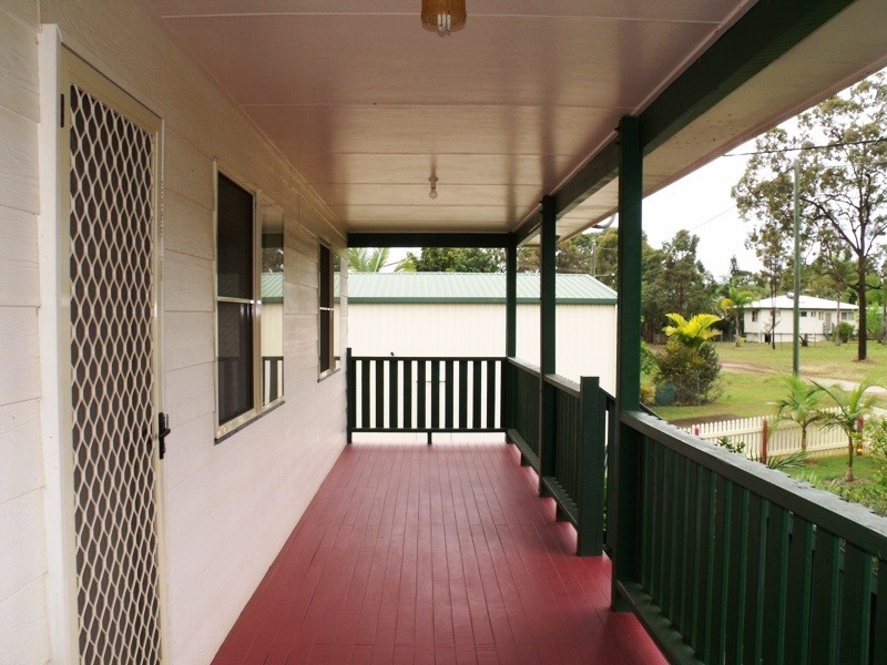 15 Reading St, Russell Island QLD 4184