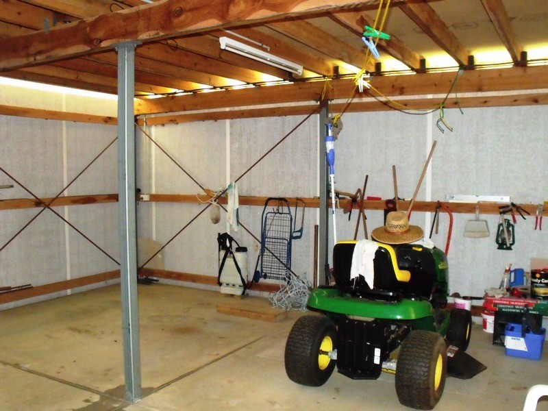 15 Reading St, Russell Island QLD 4184