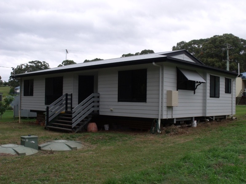 52 Kings Rd, Russell Island QLD 4184