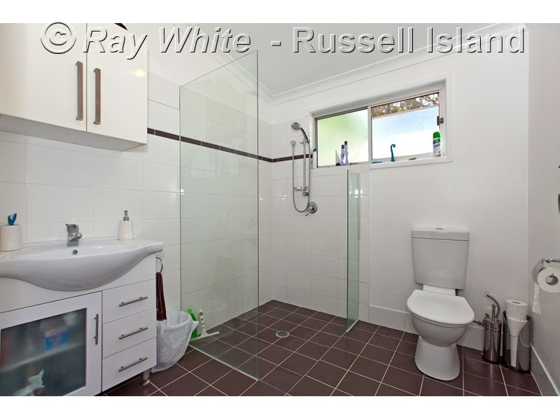 25 Borrows Street, Russell Island QLD 4184