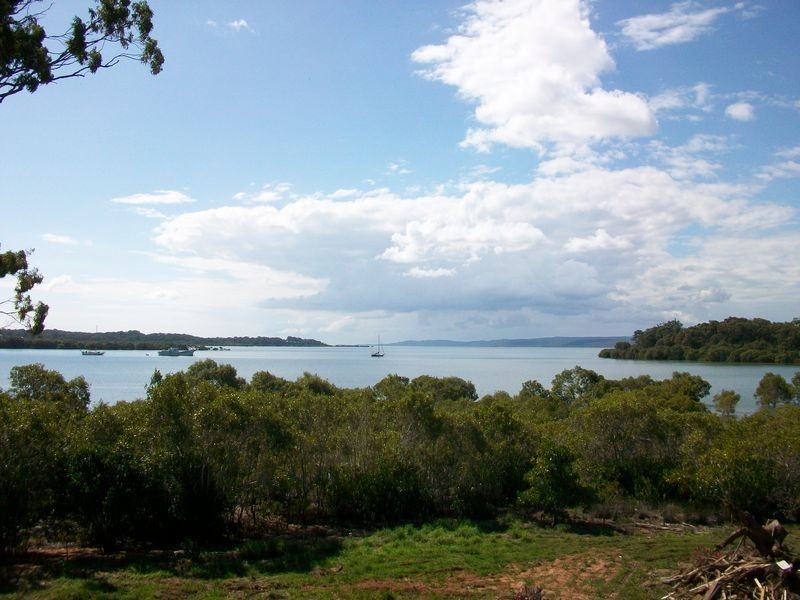 25-35 Wilma Crescent, Russell Island QLD 4184