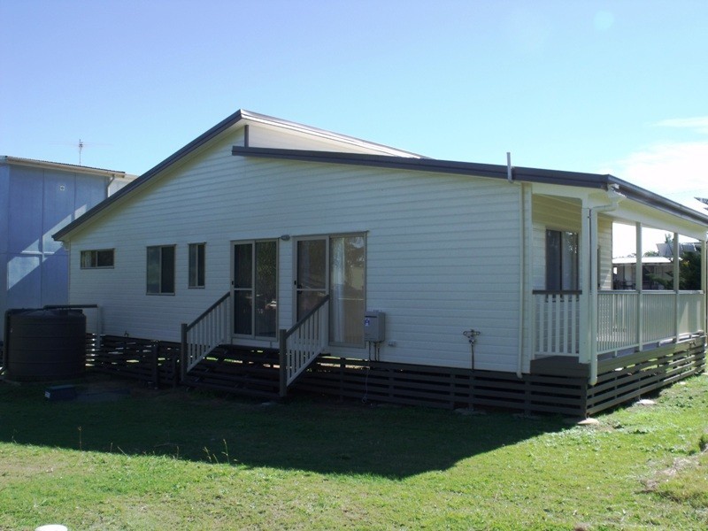 16  Panorama Dr, Russell Island QLD 4184