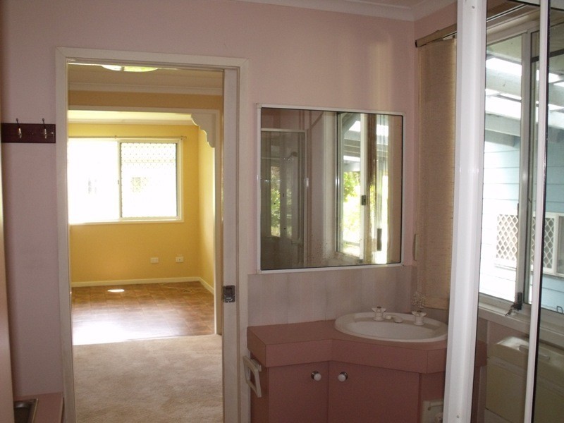 203 Centre Road, Russell Island QLD 4184