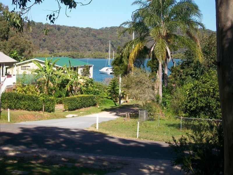 173 Canaipa Pt Dr, Russell Island QLD 4184