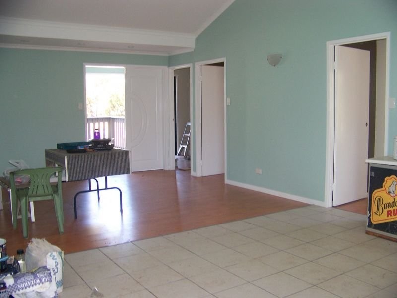 202 Centre Rd, Russell Island QLD 4184