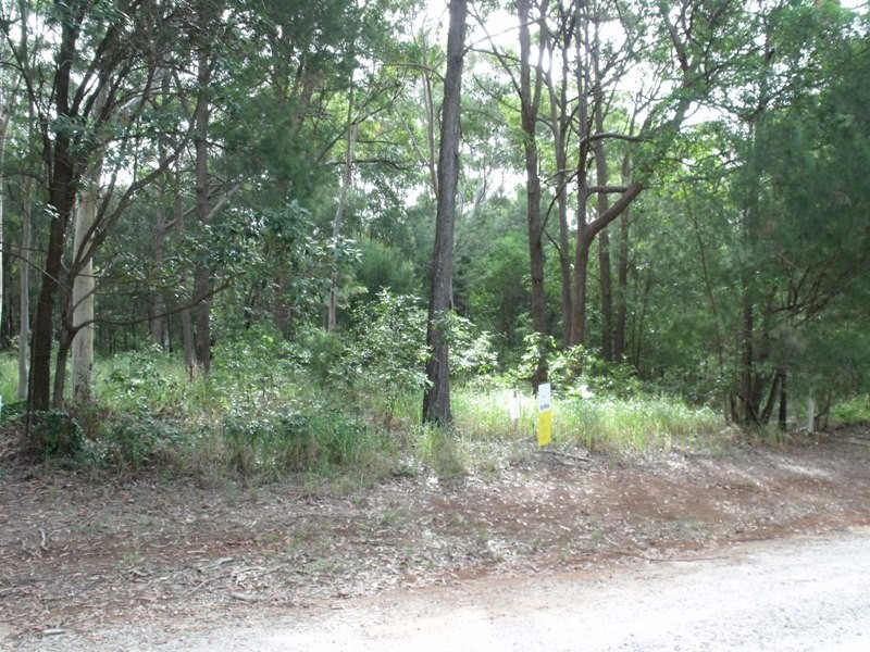 11 Doverton Dr, Russell Island QLD 4184