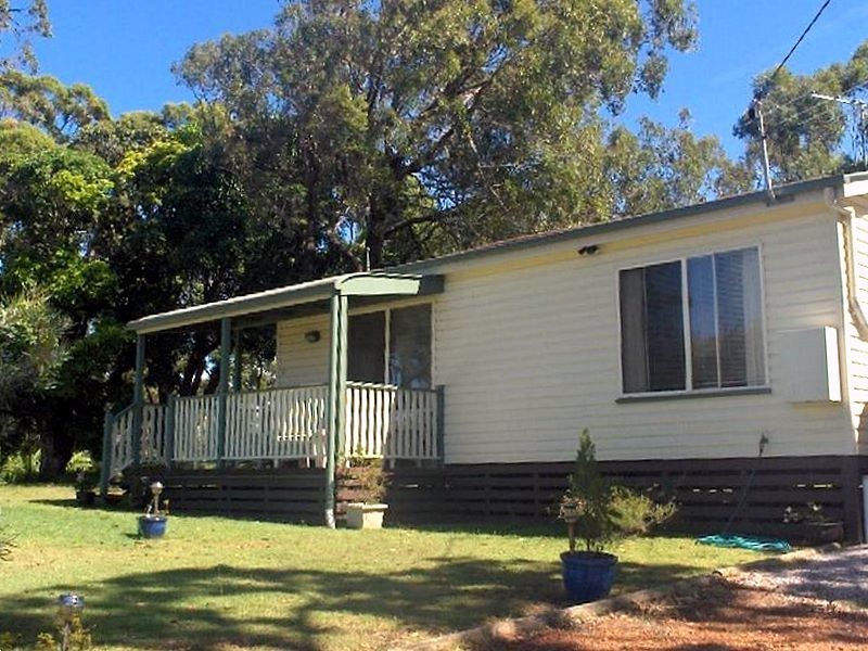 27 Leichhardt Terrace, Russell Island QLD 4184