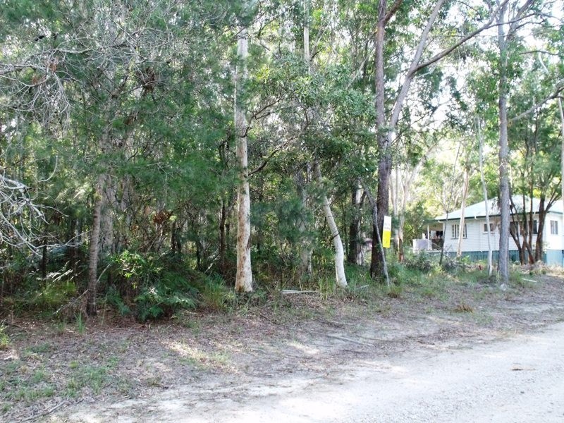 19 Doverton Dr, Russell Island QLD 4184