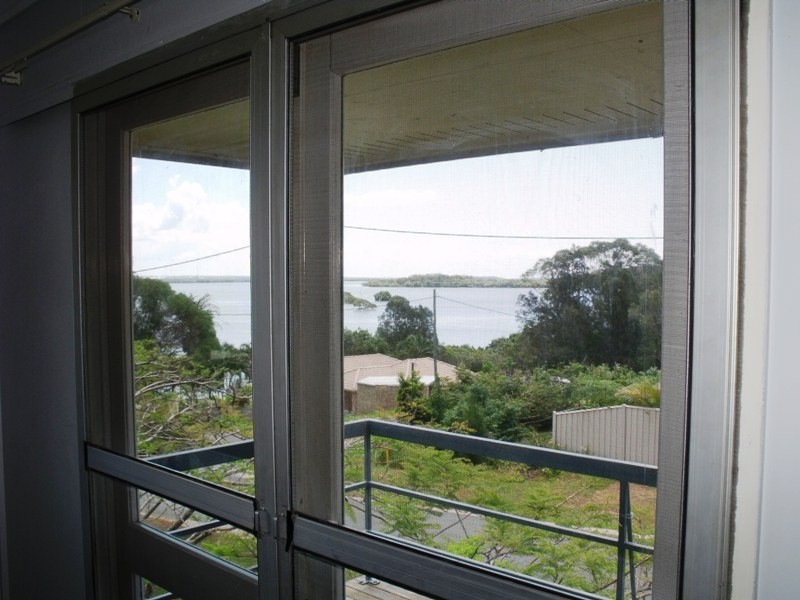 117 Palm Beach Rd, Russell Island QLD 4184