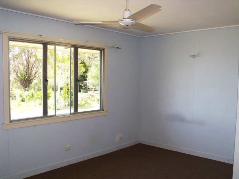 117 Palm Beach Rd, Russell Island QLD 4184