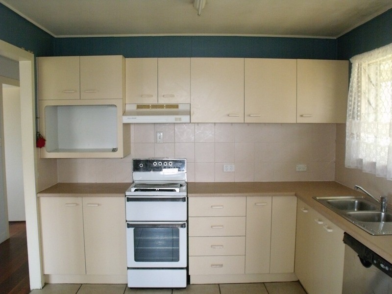 117 Palm Beach Rd, Russell Island QLD 4184