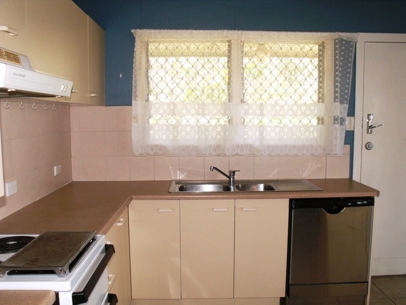 117 Palm Beach Rd, Russell Island QLD 4184